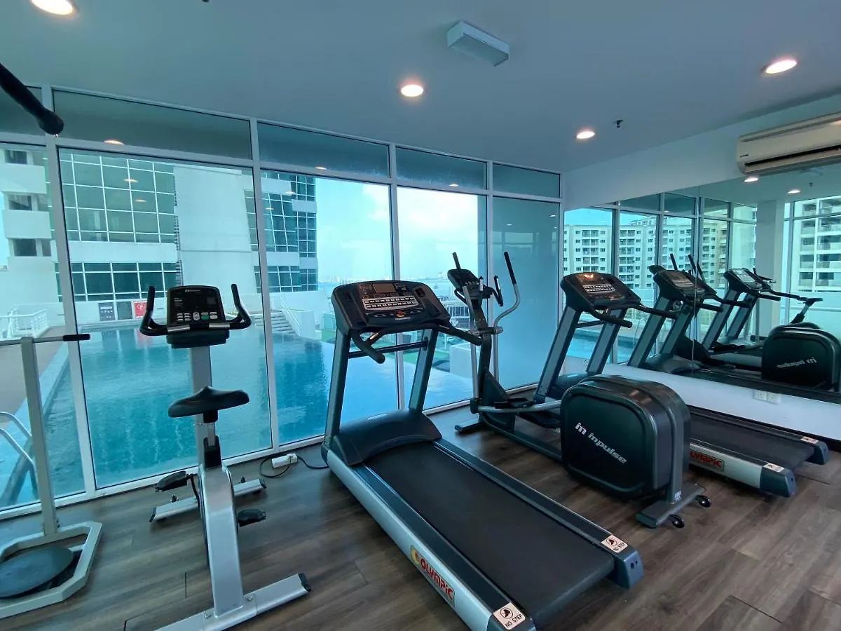 Maritime Suites Duplex Marvelous Sea View George Town 0*,  Malaysia