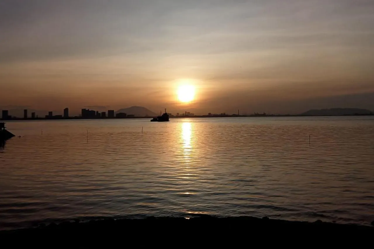 Maritime Suites Duplex Marvelous Sea View George Town Malaysia